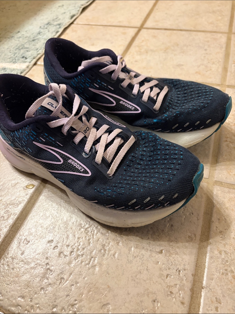 Brooks Women’s Navy Running Shoes with Light Pink Accents